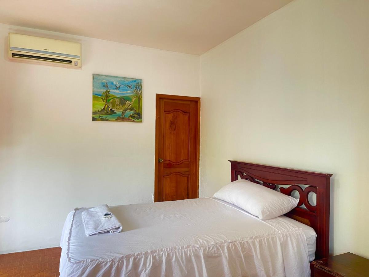 Hostal Vista Al Mar Hotel Puerto Baquerizo Moreno Eksteriør billede
