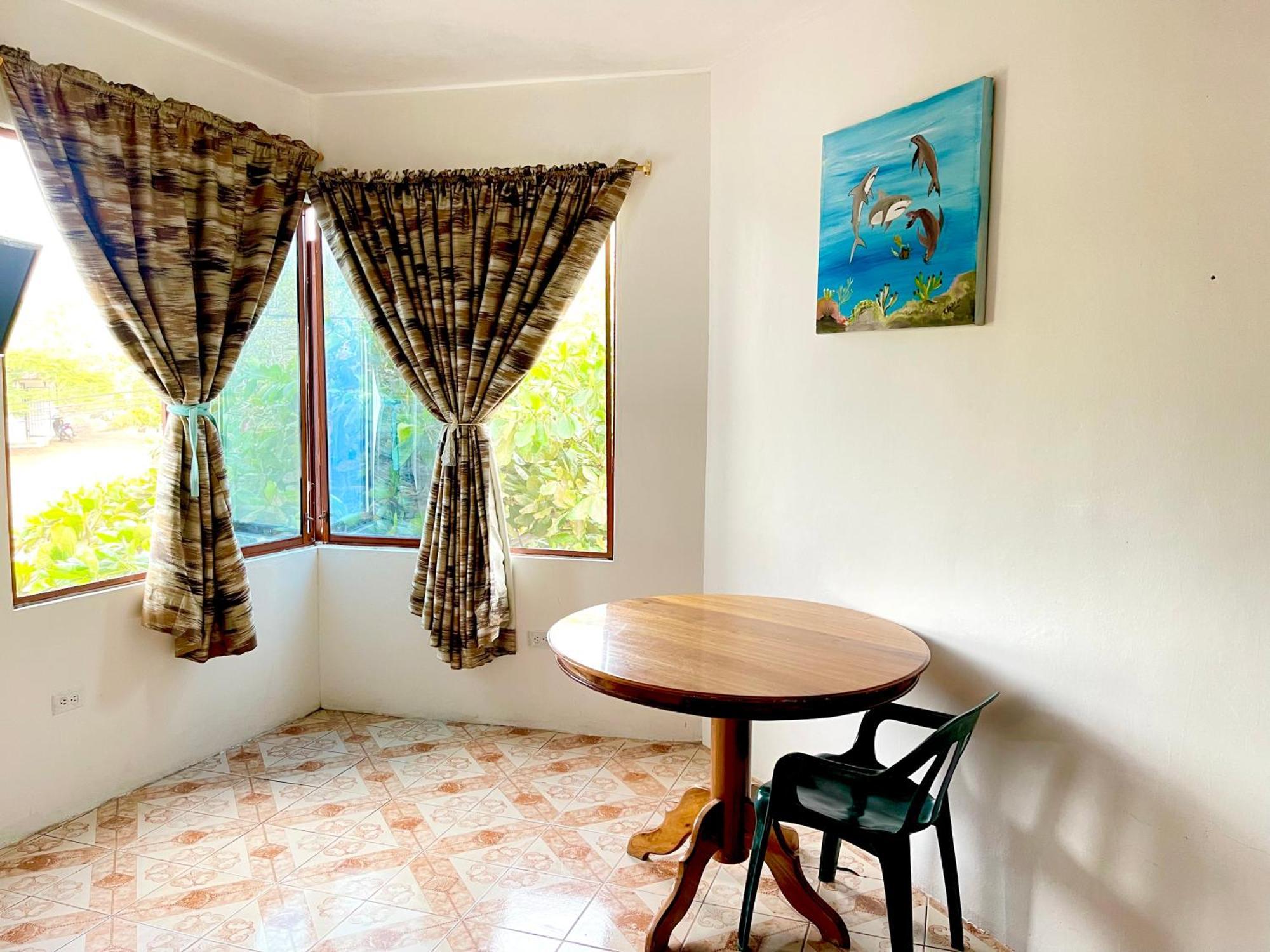 Hostal Vista Al Mar Hotel Puerto Baquerizo Moreno Eksteriør billede