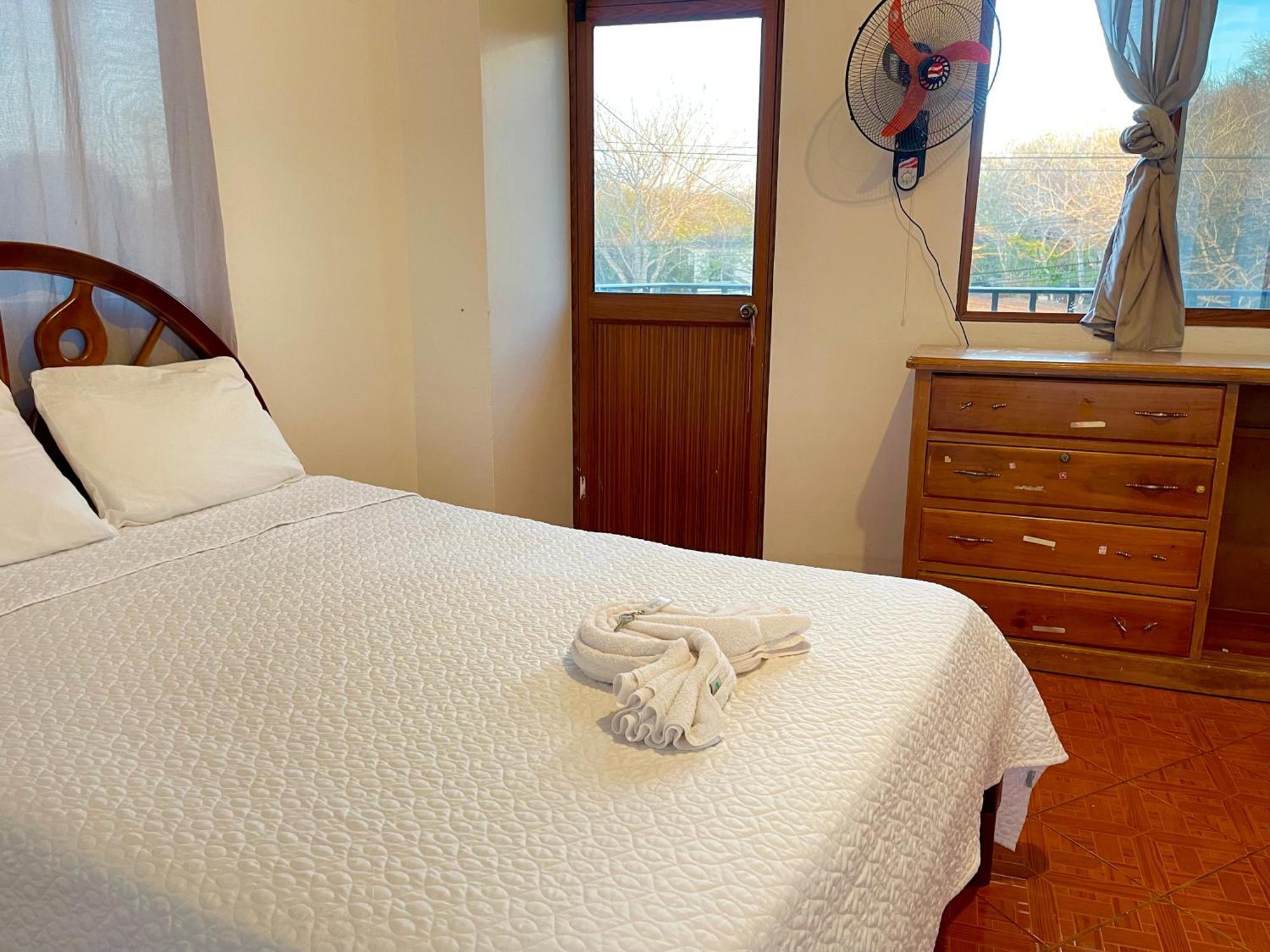 Hostal Vista Al Mar Hotel Puerto Baquerizo Moreno Eksteriør billede